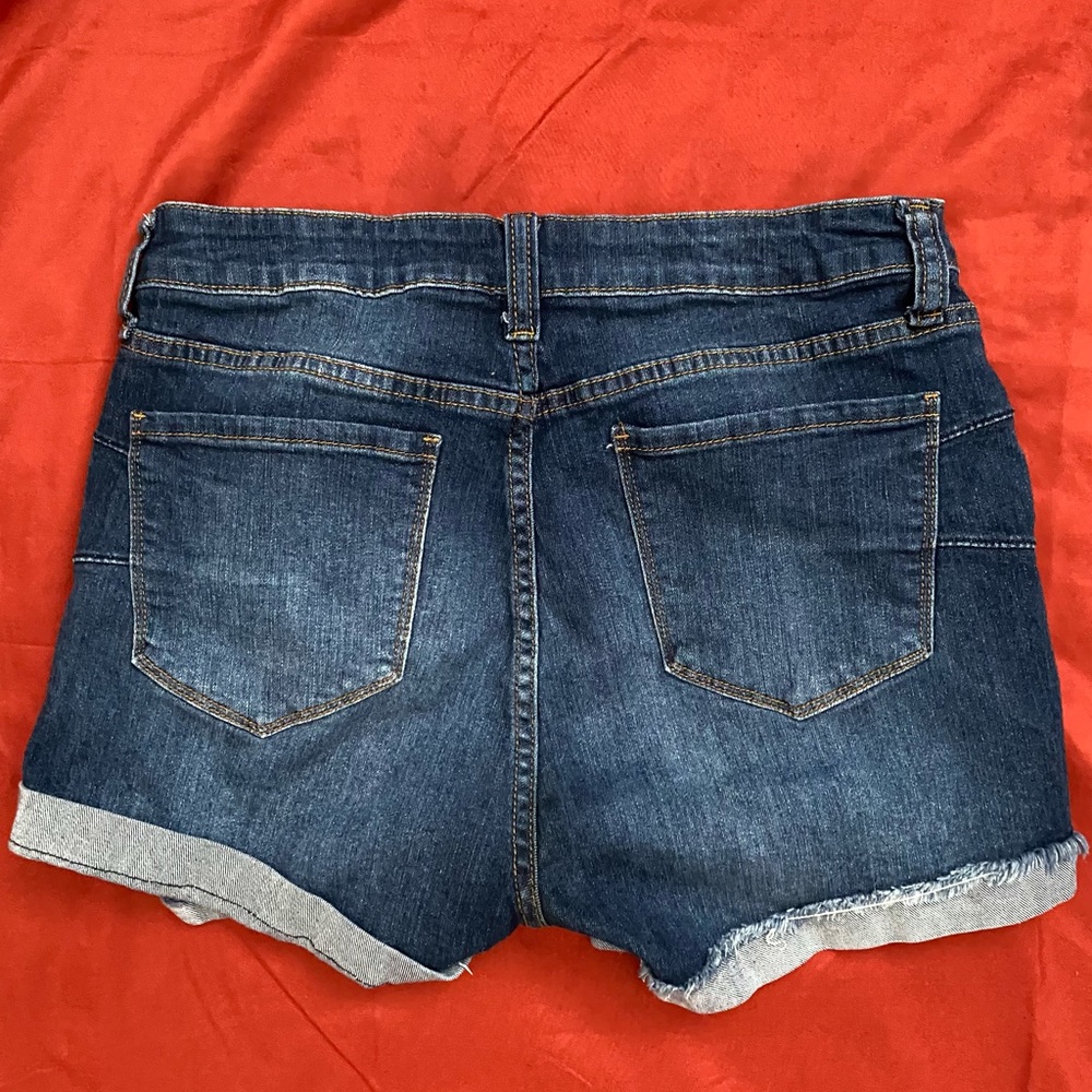 Curvy High Rise Jean Shorts - Picture 2 of 4